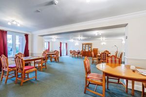 COMMUNAL LOUNGE- click for photo gallery